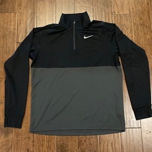 Mens Light weight Nike pull over